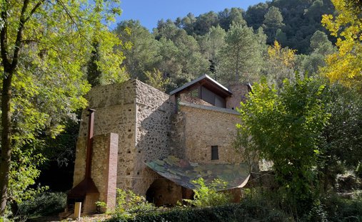 Maisons de campagne à Sant Llorenç de la Muga, Catalogne, Espagne 1