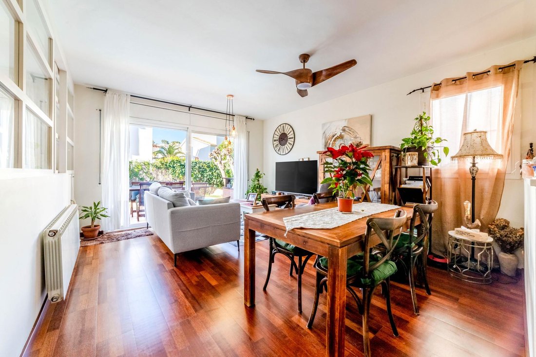 Villa in Sant Pere de Ribes, Catalonia, Spain 3 - 17022797