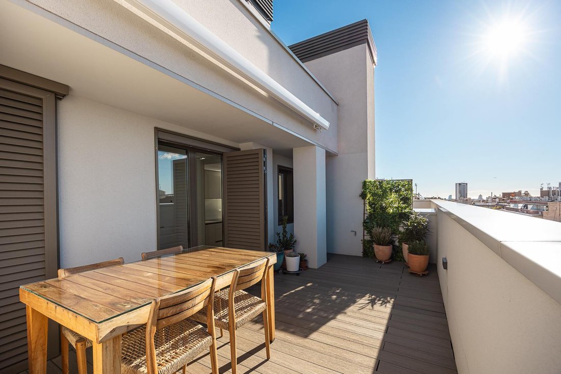 Apartment in Sarrià-Sant Gervasi, Barcelona, Spain 1 - 17135205