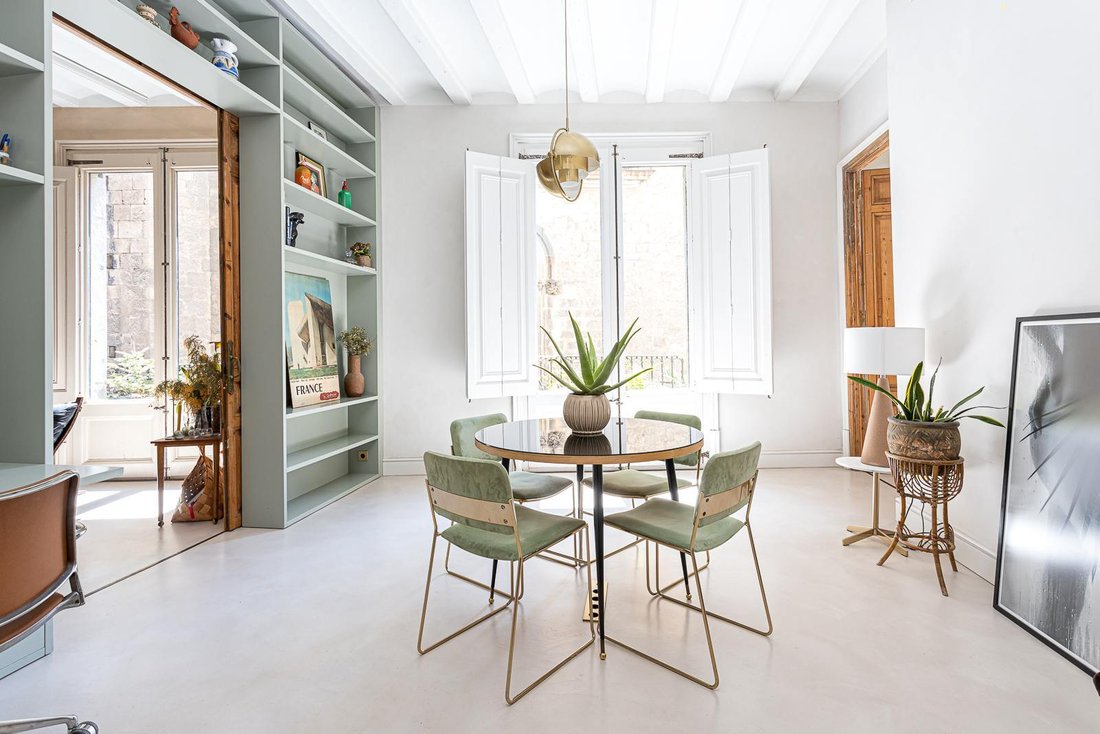 Apartment in Ciutat Vella, Barcelona, Spain 3 - 12979541
