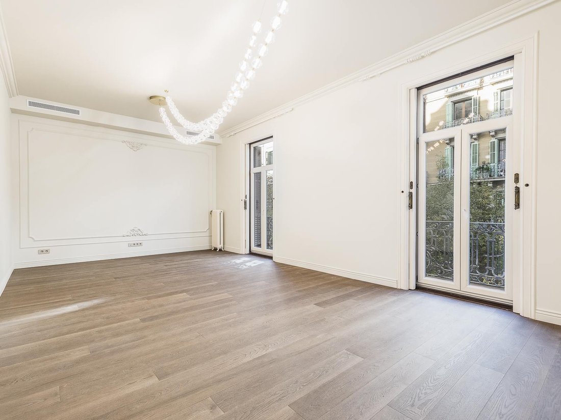 Apartment in Eixample, Barcelona, Spain 4 - 15094814