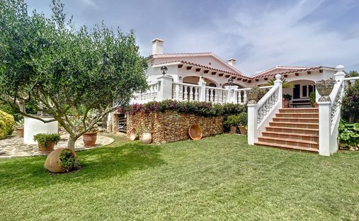Villa in Alaior, Balearische Inseln, Spanien 1