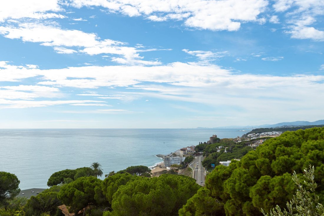 Villa in Sant Pol de Mar, Catalonia, Spain 4 - 16988077