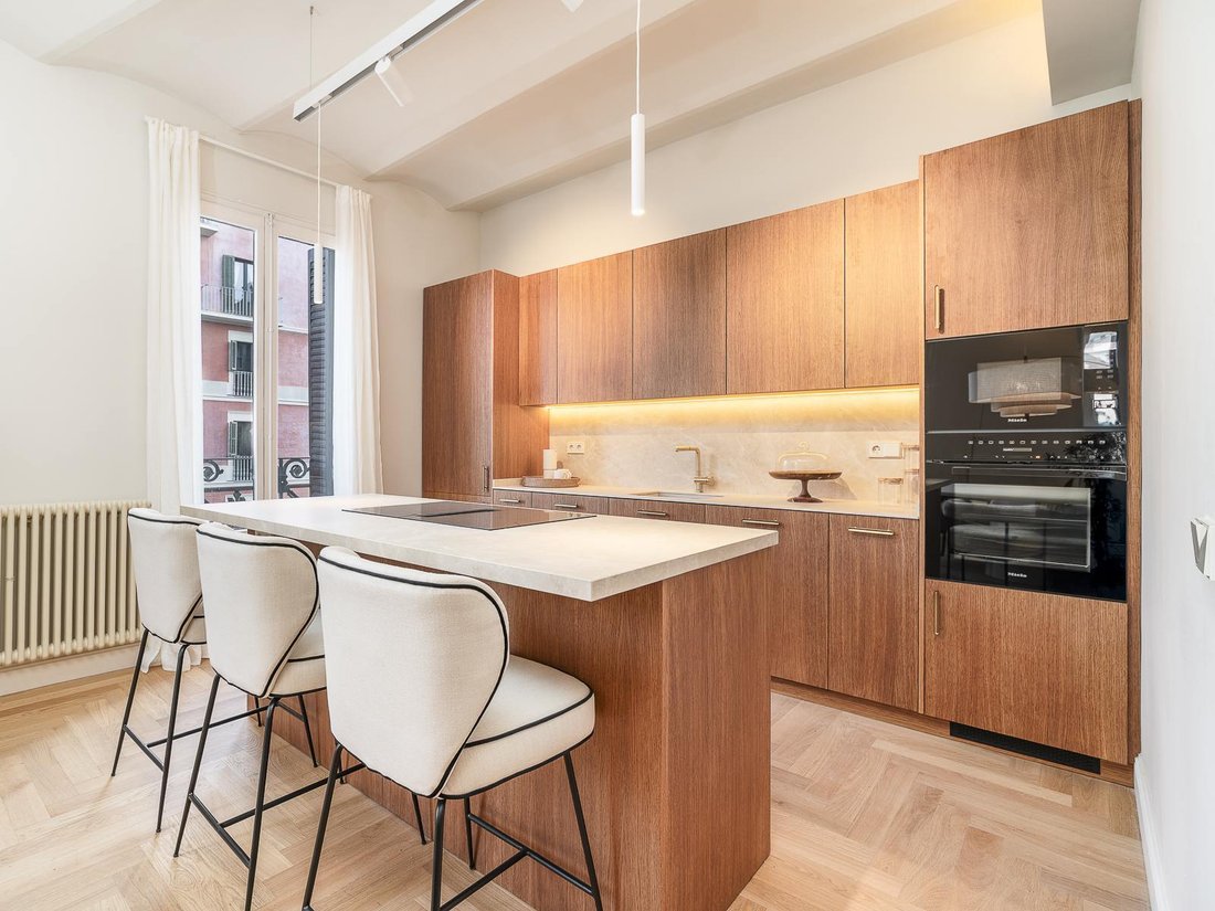 Apartment in Eixample, Barcelona, Spain 4 - 17431711