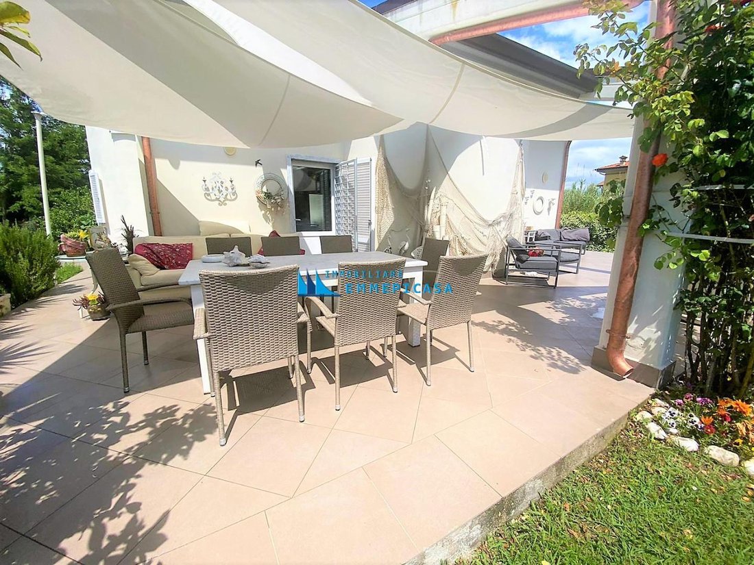 Villa in Marina di Carrara, Tuscany, Italy 4 - 17799162