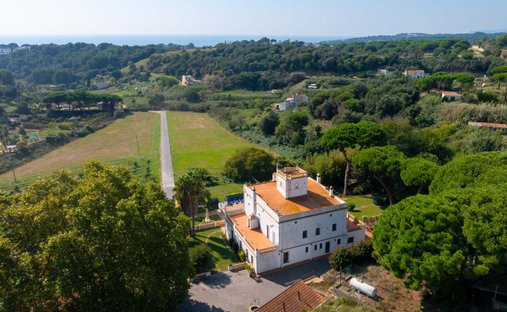 Villa in Arenys de Mar, Catalonia, Spain 1