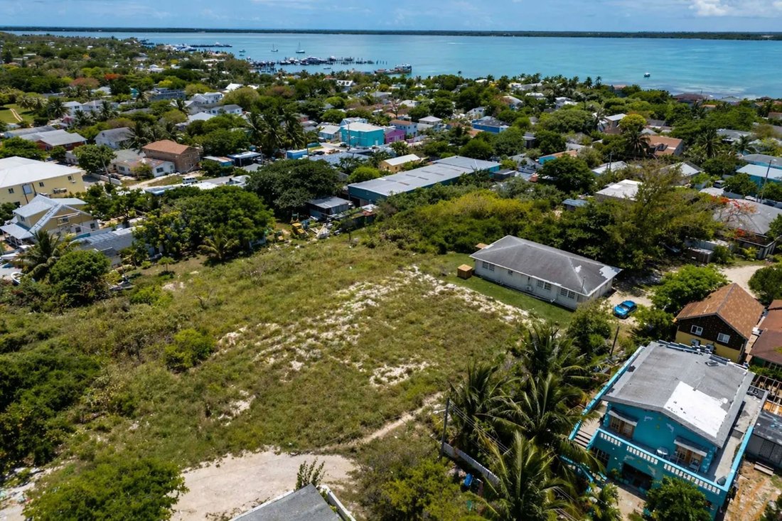 Land in Dunmore Town, Harbour Island, The Bahamas 3 - 16809035