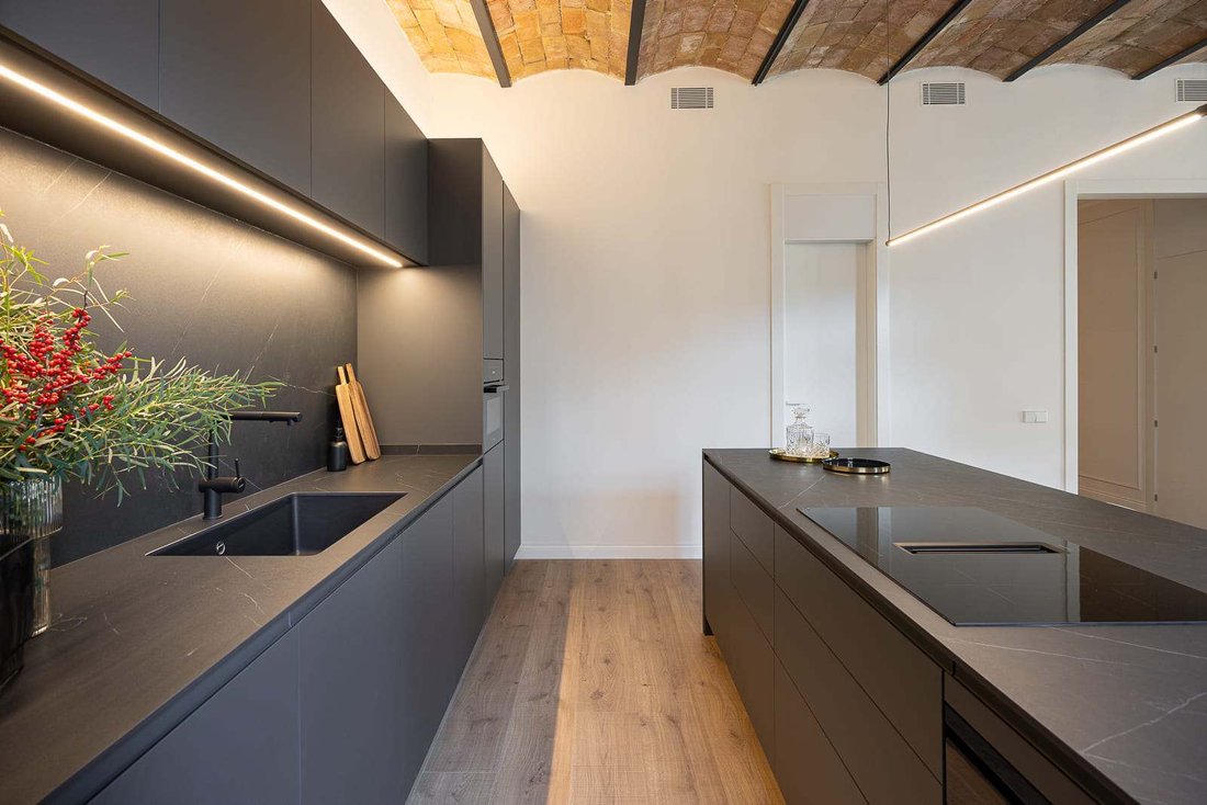 Apartment in Eixample, Barcelona, Spain 4 - 15730740