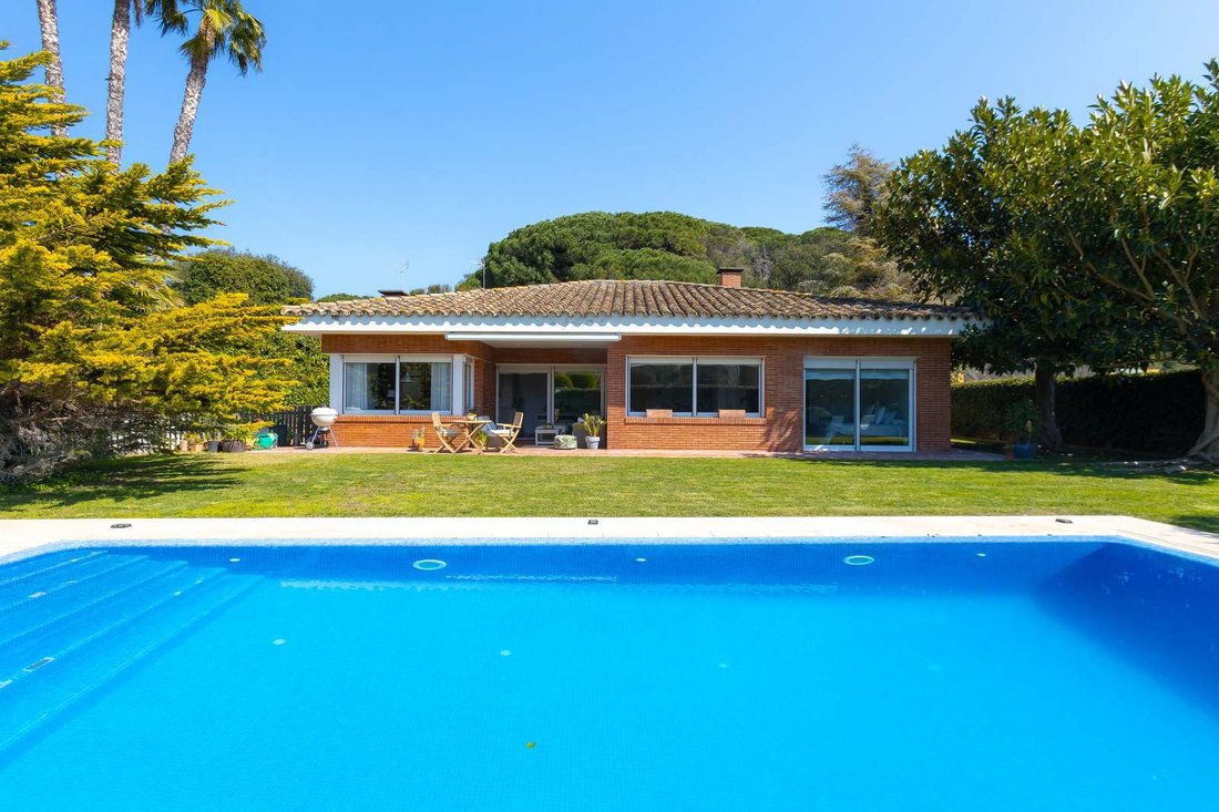 Villa in Sant Vicenc de Montalt, Catalonia, Spain 3 - 17483075
