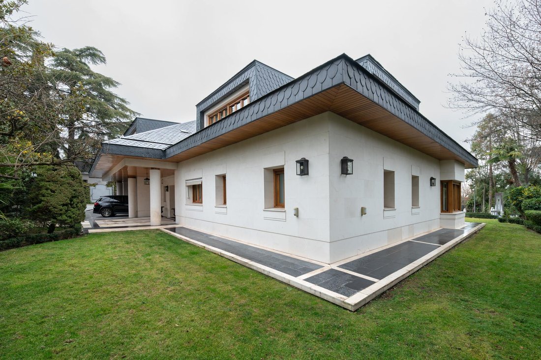 Villa in Hortaleza, Madrid, Spain 2 - 16987624