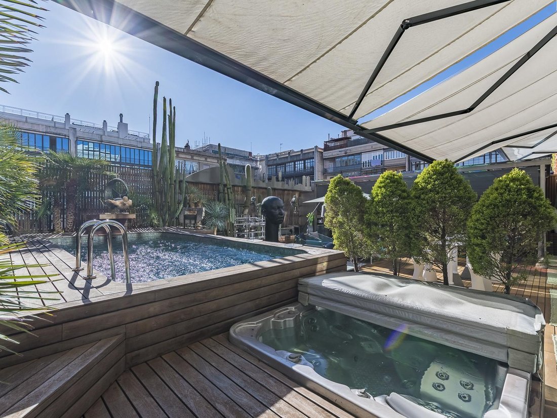 Apartment in Eixample, Barcelona, Spain 1 - 17734765