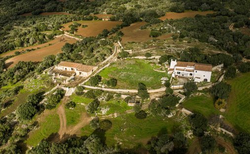 Casa de Campo en Ferrerías, Islas Baleares, España 1