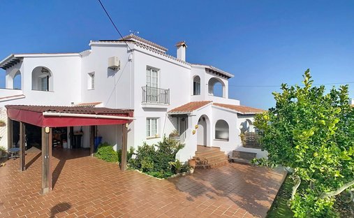 Villa in es Castell, Balearic Islands, Spain 1