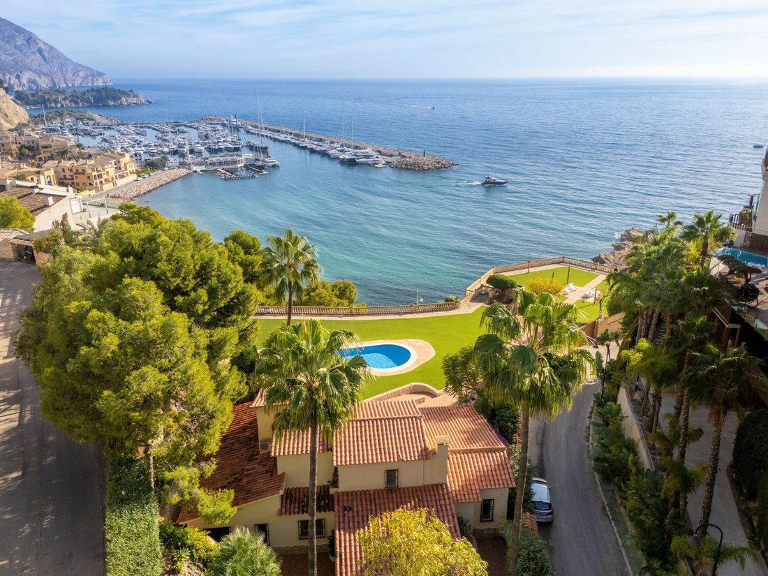 Villa in Zona de Mascarat, Valencian Community, Spain 2 - 16988786