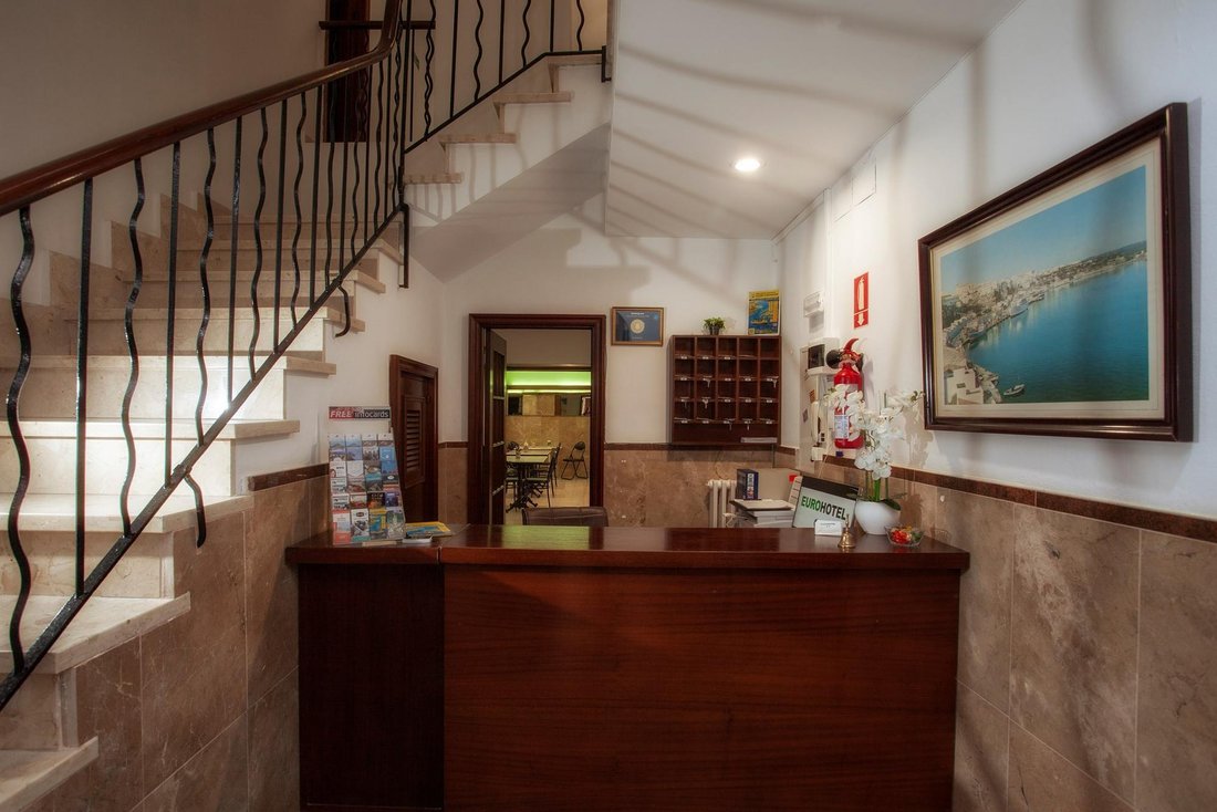 Villa in Maó / Mahón, Balearic Islands, Spain 3 - 16989537