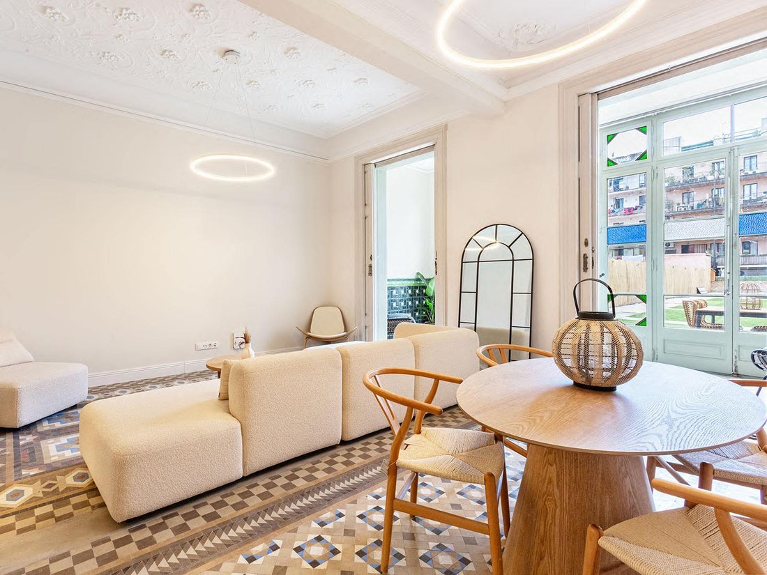 Apartment in Eixample, Barcelona, Spain 4 - 15932273