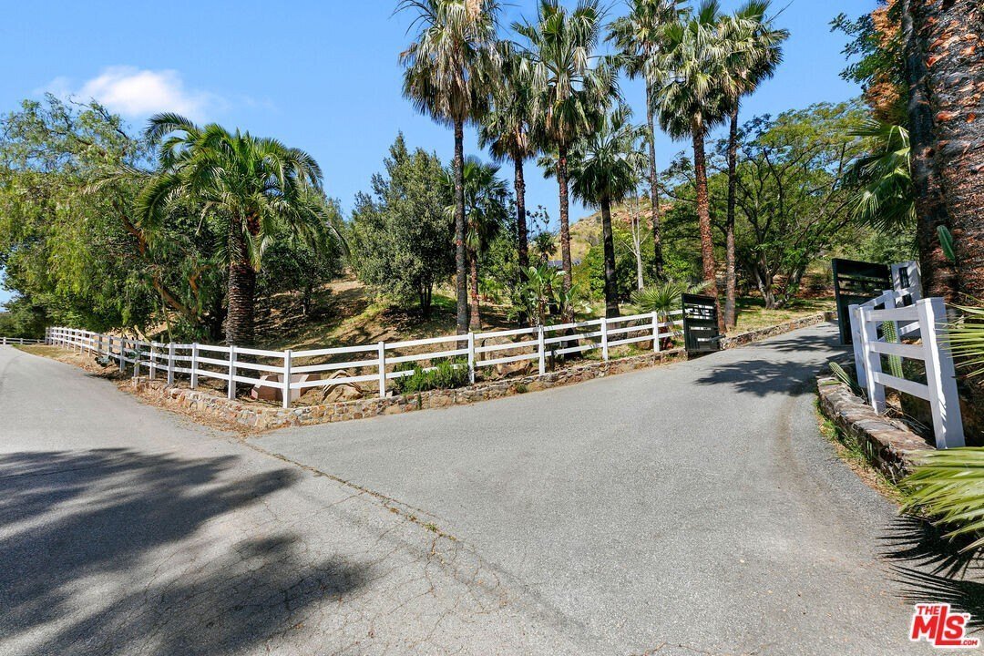 Land in Malibu, California, United States 3 - 17801551