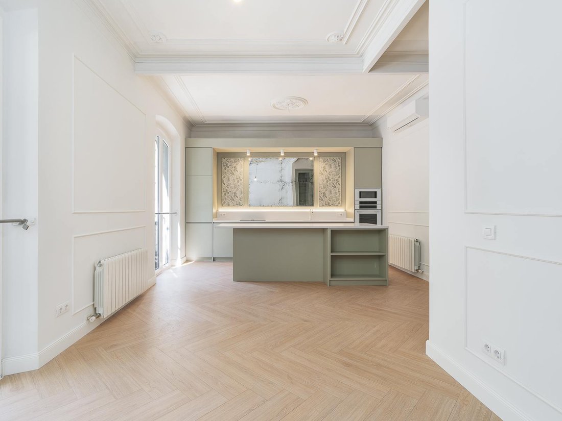 Apartment in Eixample, Barcelona, Spain 5 - 17730699
