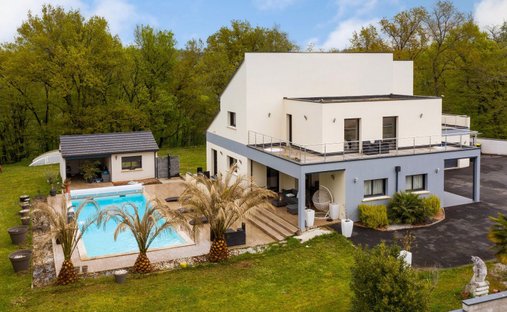Villa en Ussac, Nueva Aquitania, Francia 1