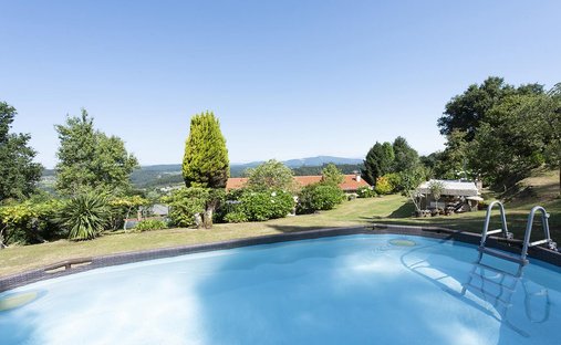 Villa in Cuntis, Galicia, Spain 1