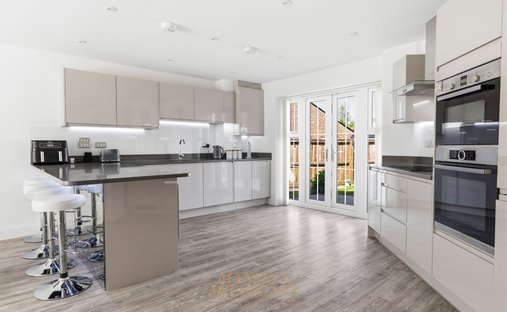 House in Pease Pottage, Copthorne, England 1