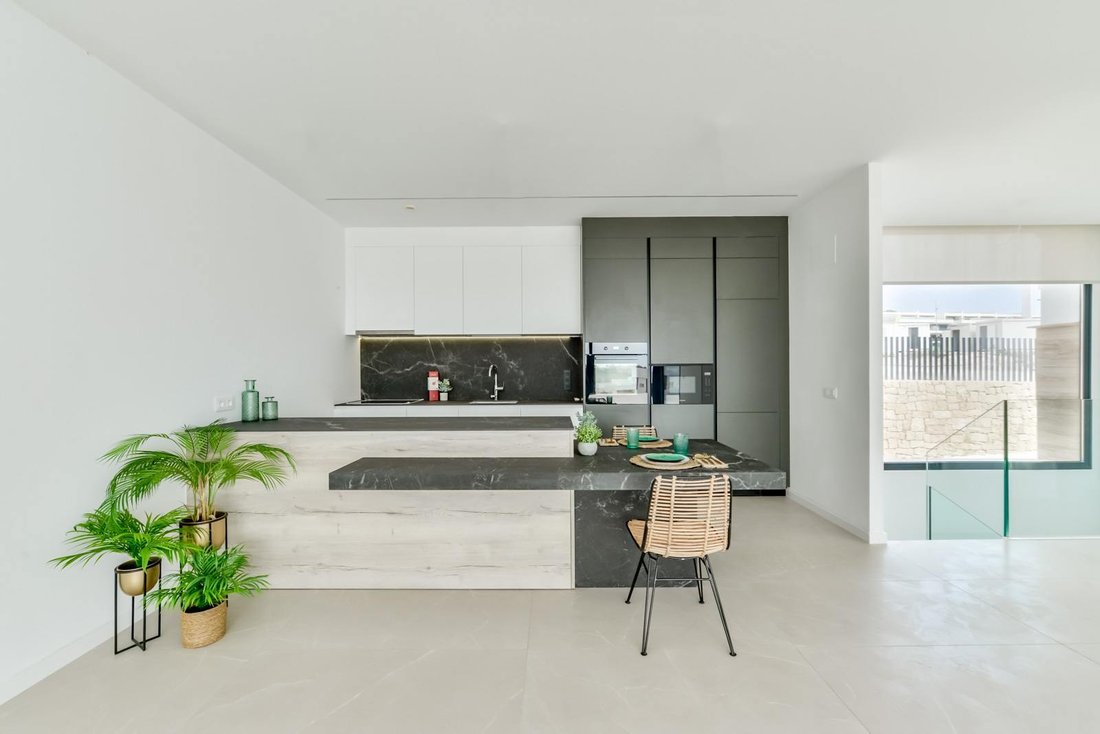 Villa in Finestrat, Valencian Community, Spain 3 - 16989277