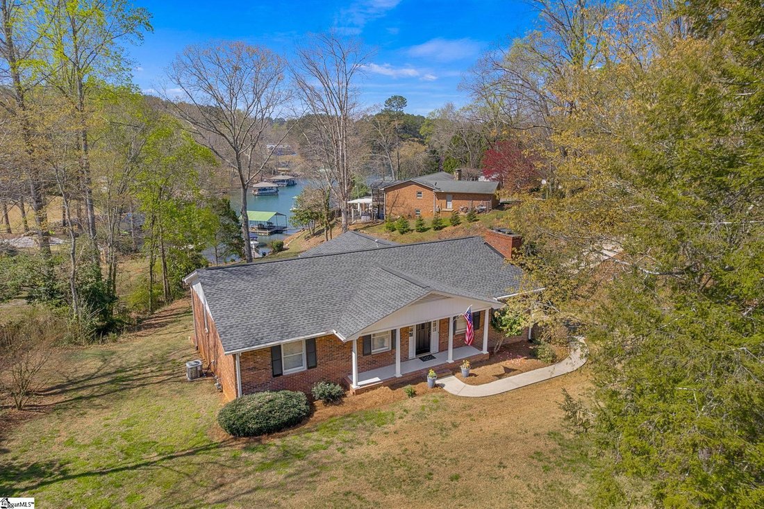 House in Seneca, South Carolina, United States 3 - 17794257