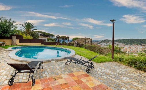 Villa in Sant Feliu de Guixols, Catalonia, Spain 1