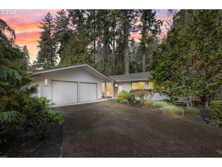 House in Lake Oswego, Oregon, United States 1 - 17643451