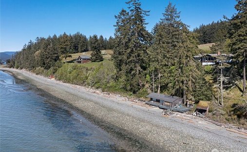 House in Lopez Island, Washington, United States 1