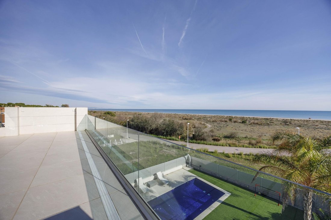 Villa in Sagunt / Sagunto, Valencian Community, Spain 1 - 16989362