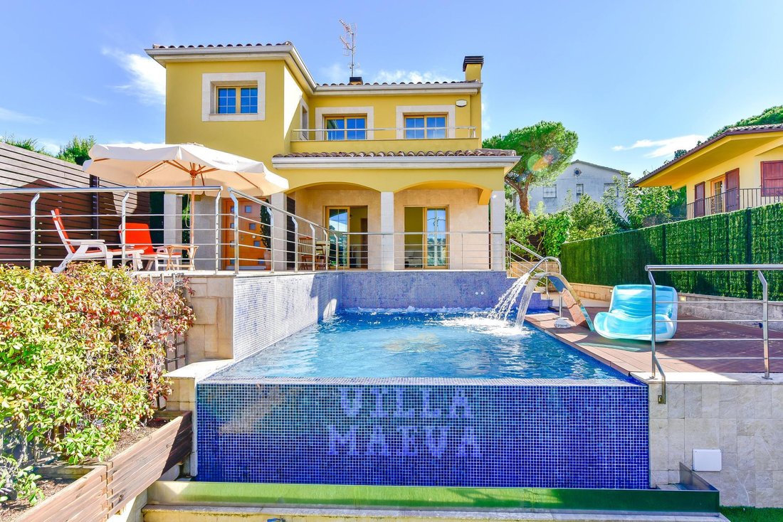 Villa in s'Agaro, Platja d'Aro, Catalonia 1 - 16989784