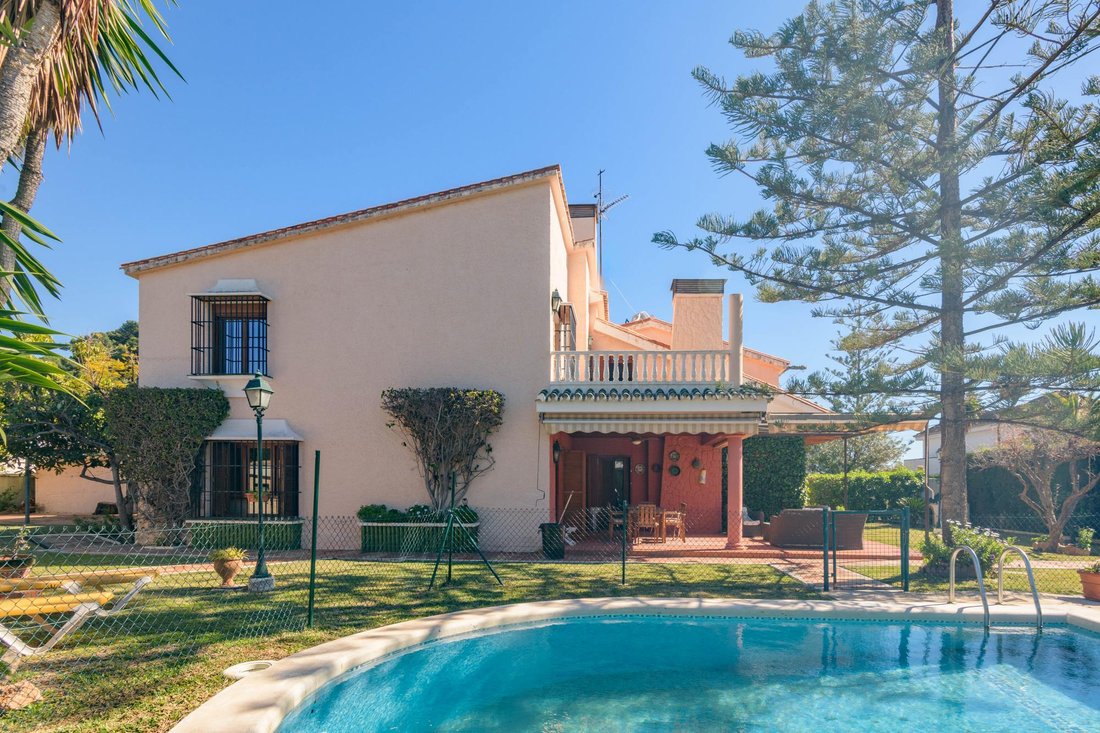 Villa in Este, Malaga, Spain 1 - 17310633