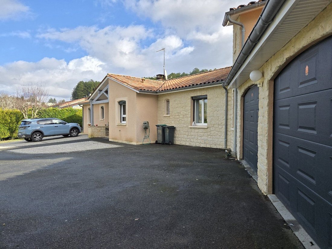 Villa in Le Bourg, Coulounieix-Chamiers, France 2 - 17797095