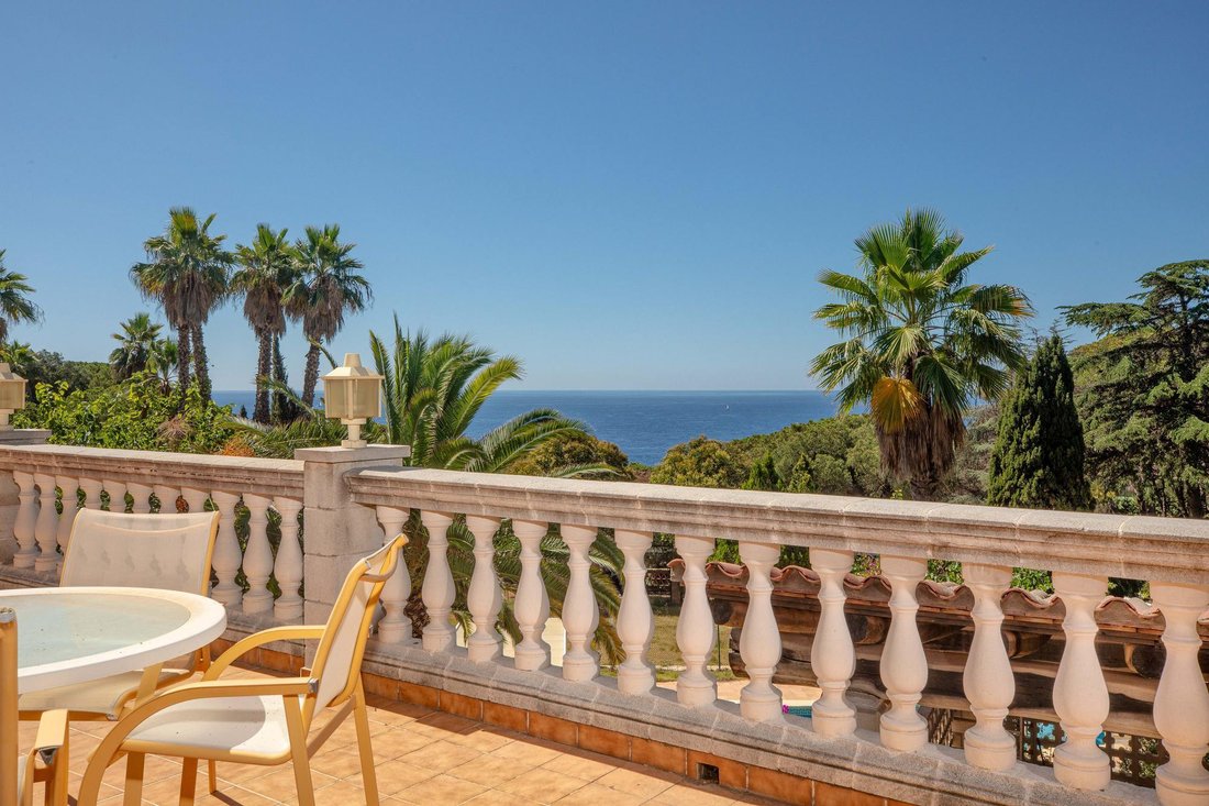 Villa in Lloret de Mar, Catalonia, Spain 4 - 16989355