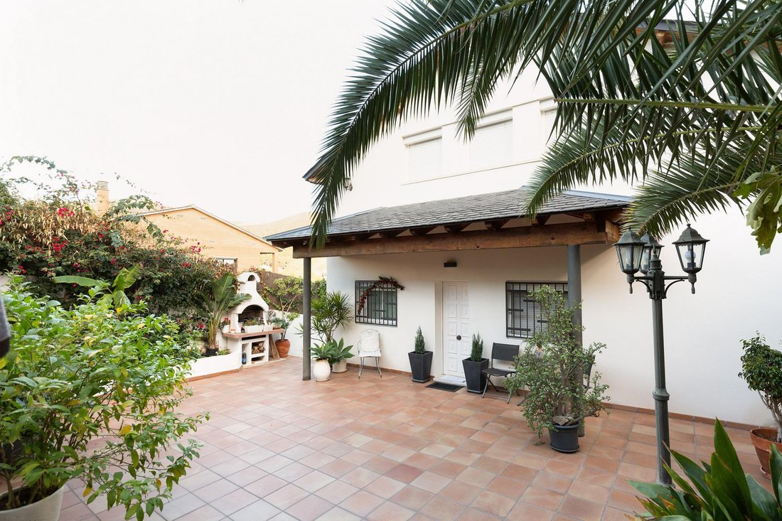 Villa in Castelldefels, Catalonia, Spain 4 - 16988218