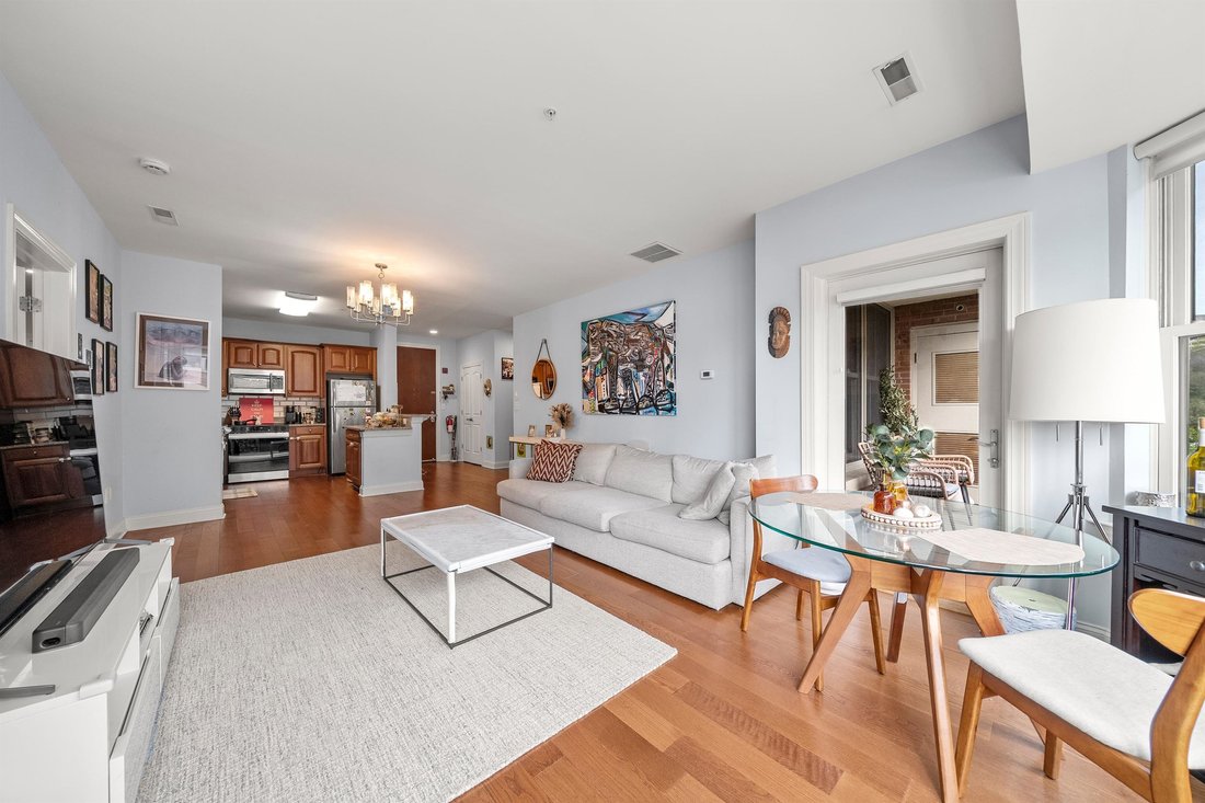 Condo in Guttenberg, New Jersey, United States 5 - 17800491