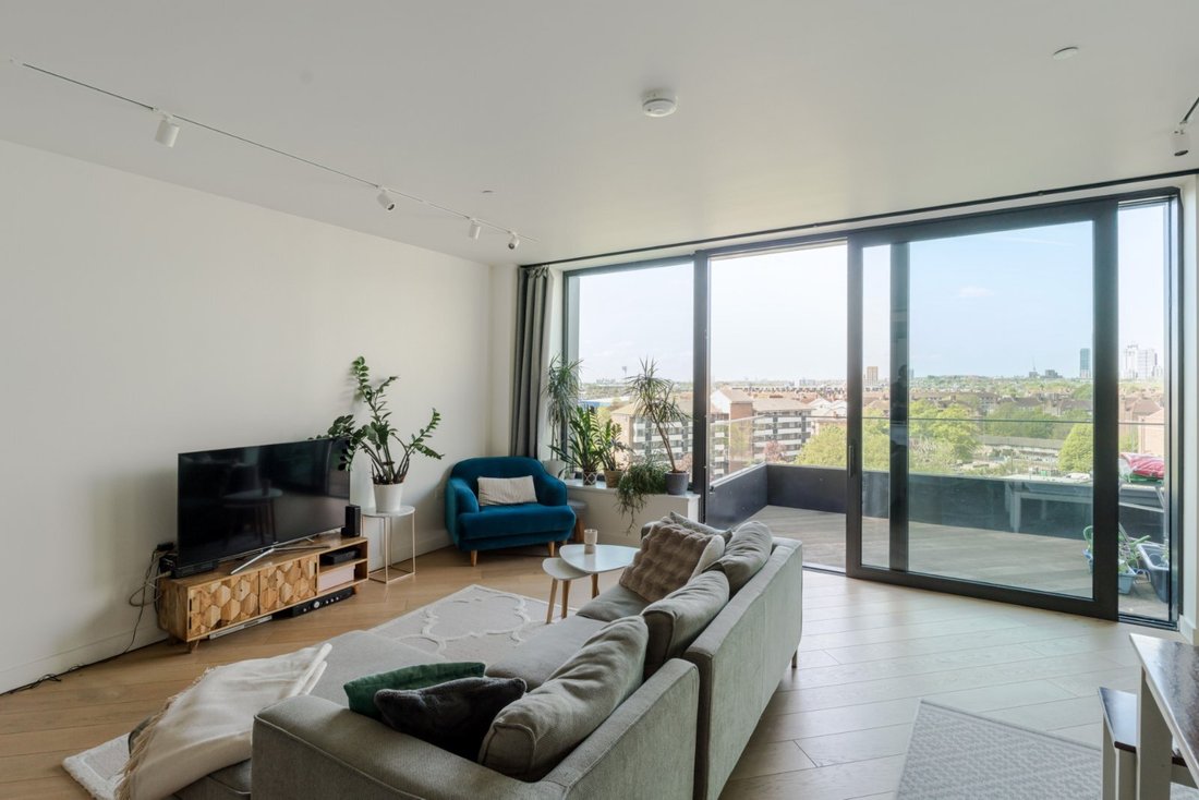 Apartment in White City, Hammersmith and Fulham, England 2 - 17796515