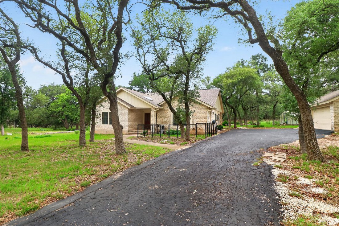 House in Georgetown, Texas, United States 3 - 17799361