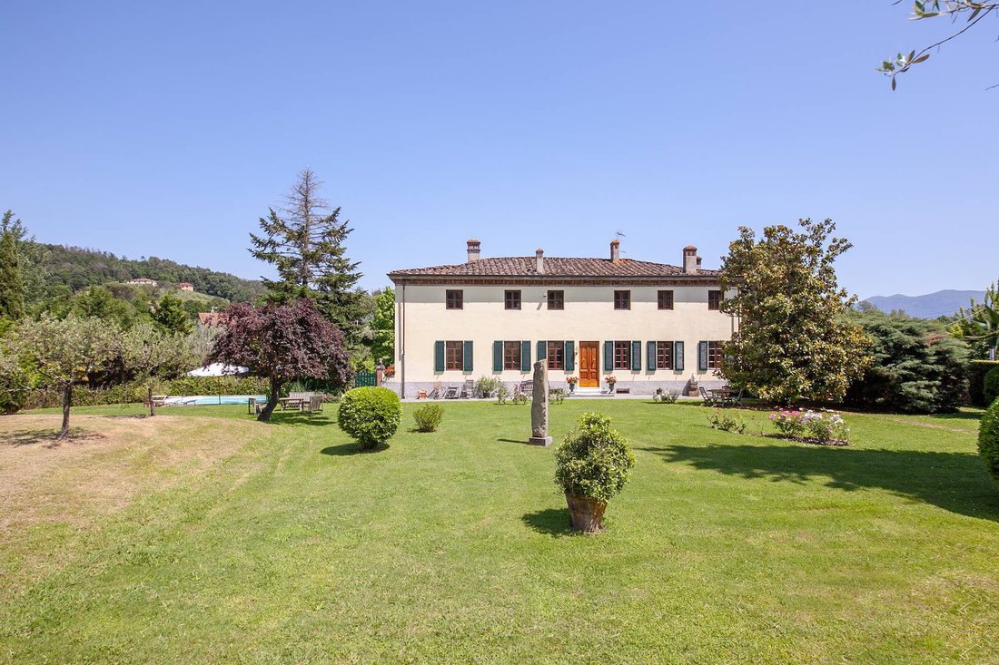 House in San Macario In Piano, Lucca, Tuscany 1 - 12939170
