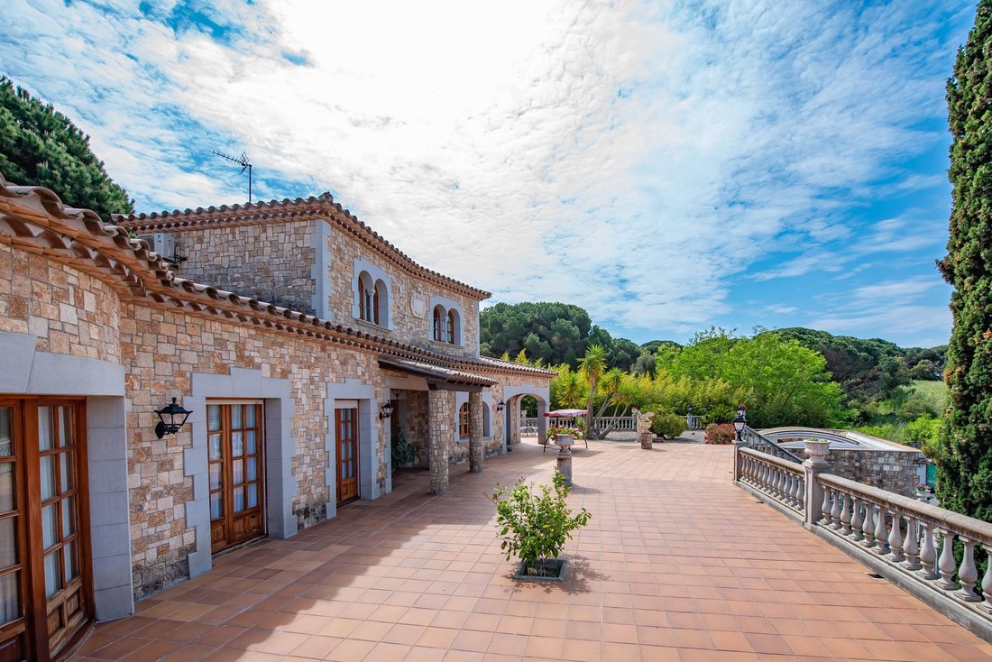 Villa in Sant Feliu de Guixols, Catalonia, Spain 1 - 16989782