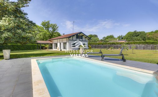 House in Tosse, Nouvelle-Aquitaine, France 1