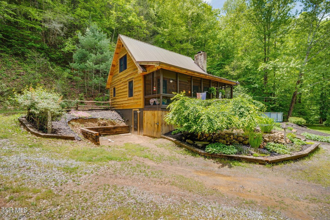 House in Bristol, Tennessee, United States 4 - 17795025