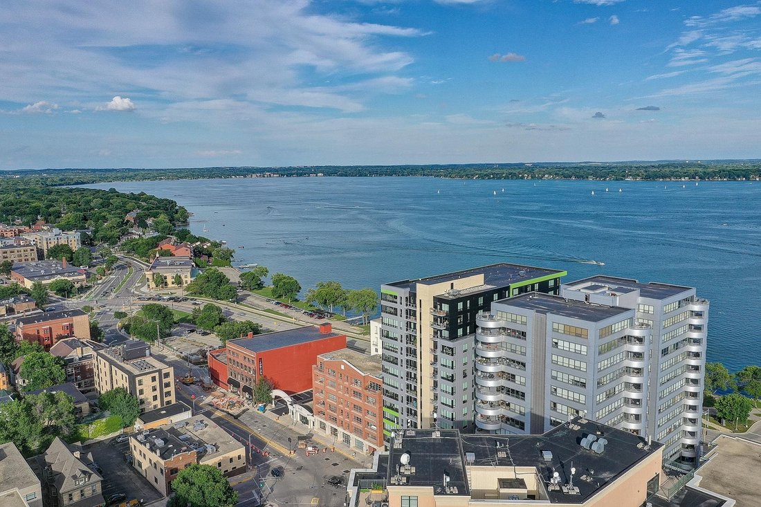 Condo in Madison, Wisconsin, United States 1 - 17798226