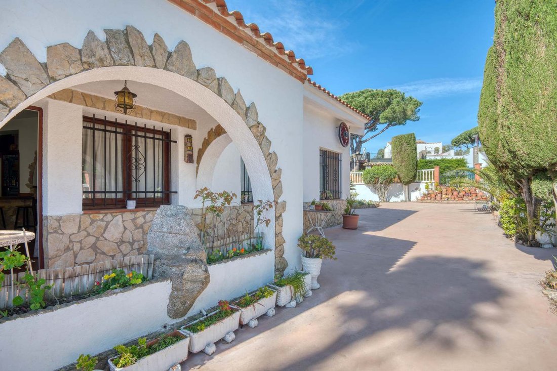 Villa in Platja d'Aro, Catalonia, Spain 1 - 17744572