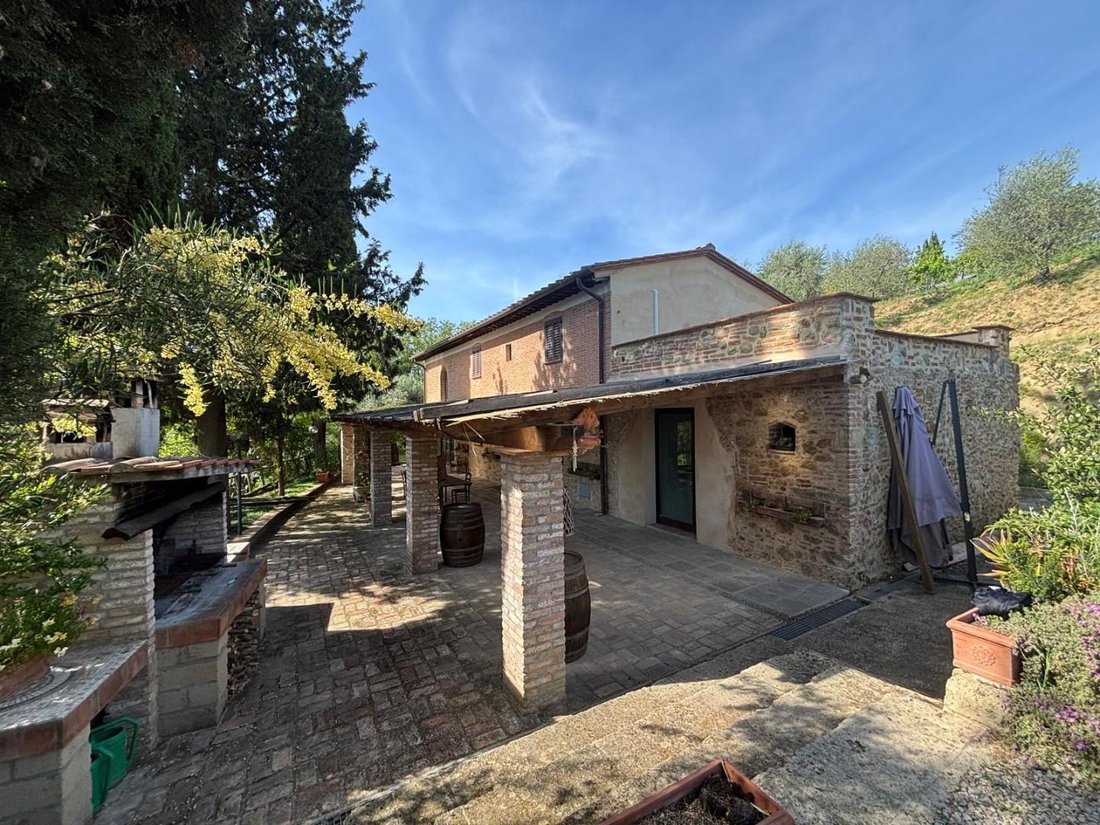 Villa in Palaia, Tuscany, Italy 1 - 17799158