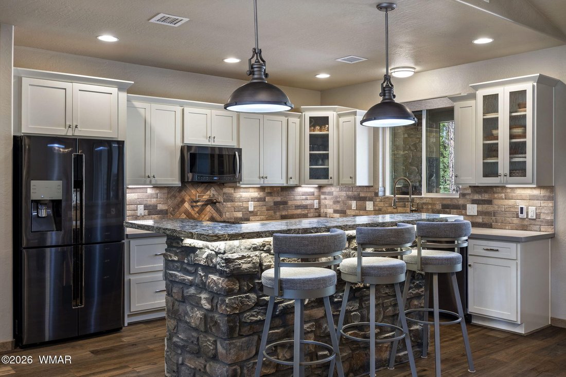 Pinetop-Lakeside, Arizona, United States 4 - 17798216
