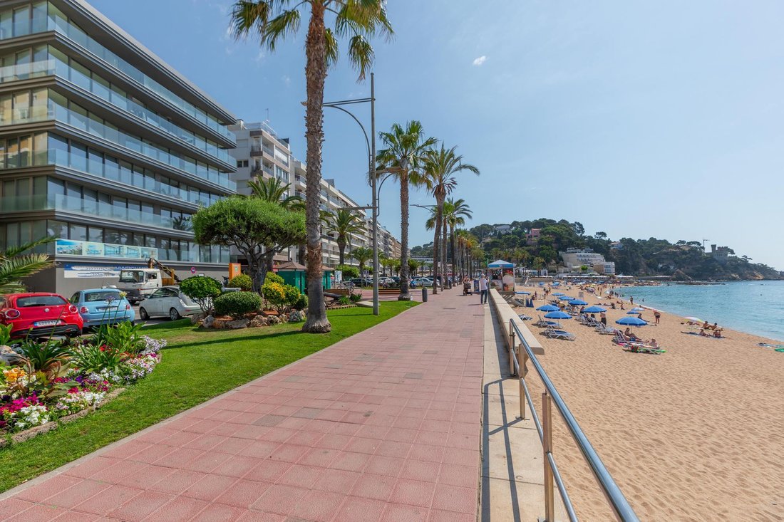 Apartment in Lloret de Mar, Catalonia, Spain 3 - 16988383