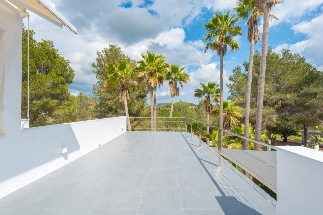Villa in Santa Gertrudis de Fruitera, Santa Eularia des Riu, Balearic Islands 1 - 16989039