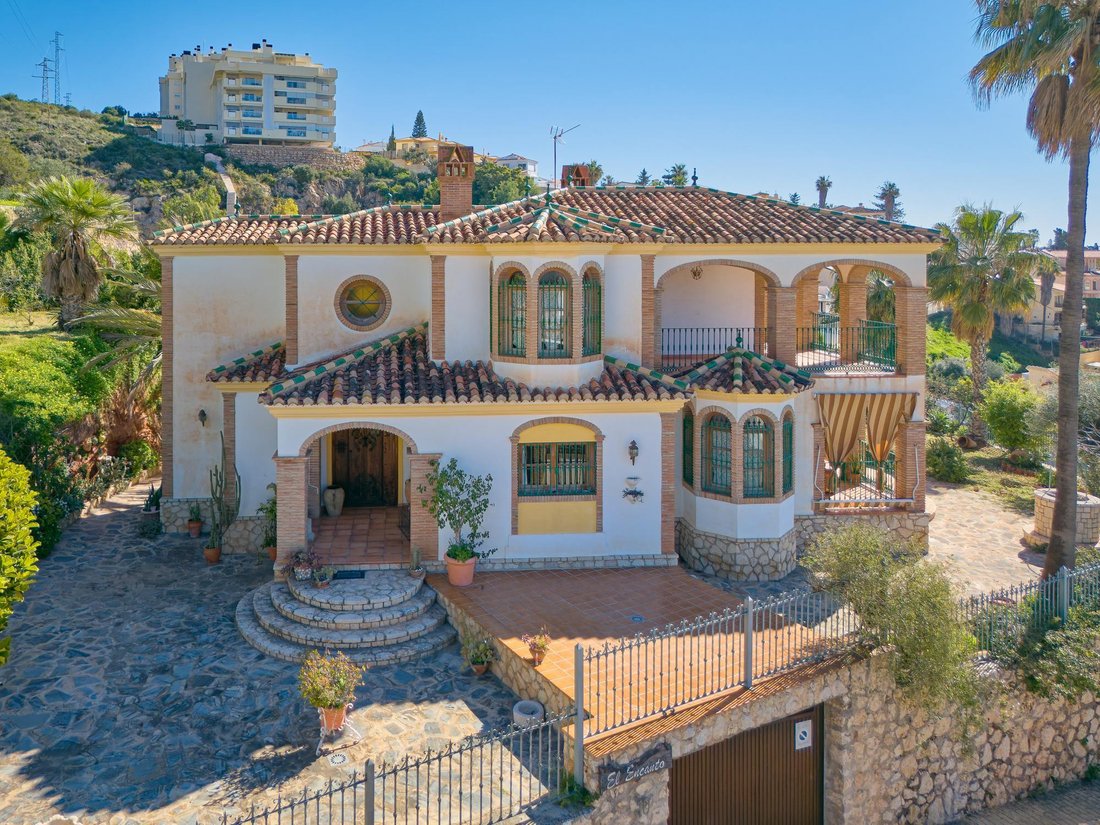Villa in Rincon de la Victoria, Andalusia, Spain 2 - 17438000